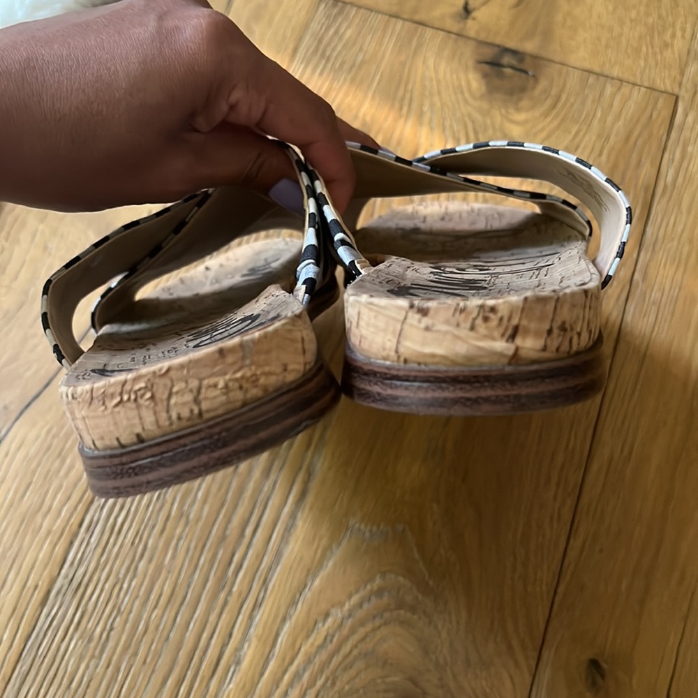 ✨Adorable Sam Edelman Sandals✨ - Picture 6 of 8